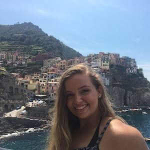 Meet your Posher, Cali